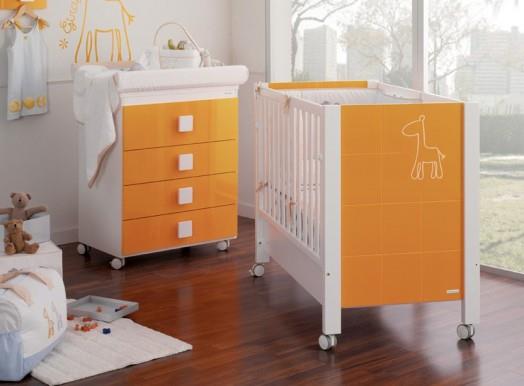 vauvahuone-design-afrikka-micuna-sänky-hoitopöytä-keltainen-tuore