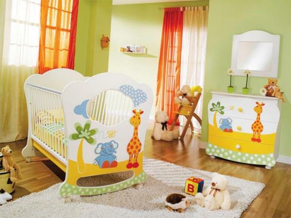 vauvan huoneen suunnittelu pinnasänky ilmavat verhot