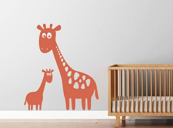 vauvan huoneen seinän suunnittelu kirahvit seinä tarrat