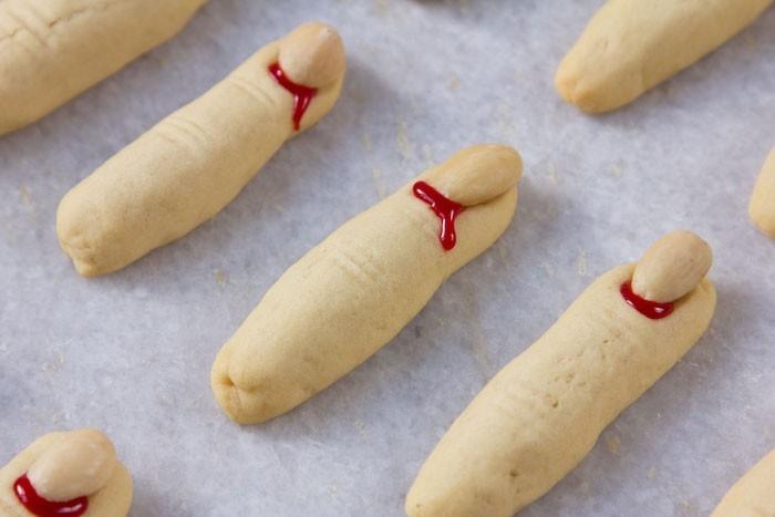 leivonta reseptejä halloween noita sormet leivonnaiset