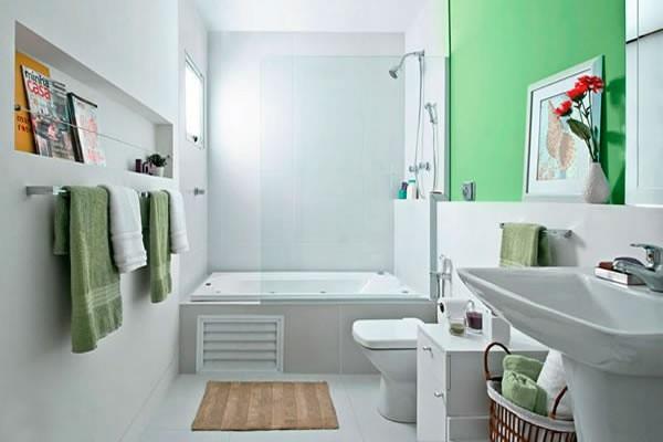 kylpyhuone-uudelleensuunnittelu-vihreä-valkoinen-muotoilu