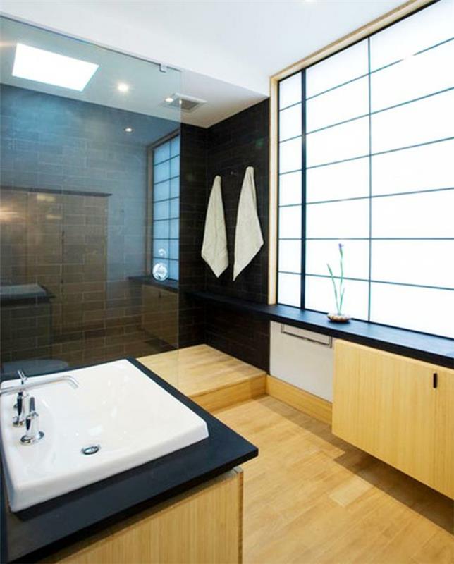 kylpyhuoneen kalusteet japanilainen minimalistinen väliseinälasi