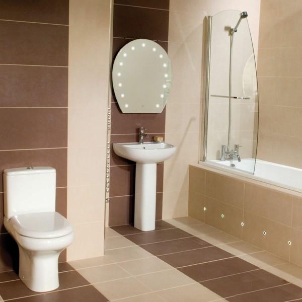 kylpyhuone ruskea beige yhdistelmä yhdistää kylpyhuoneen laatat