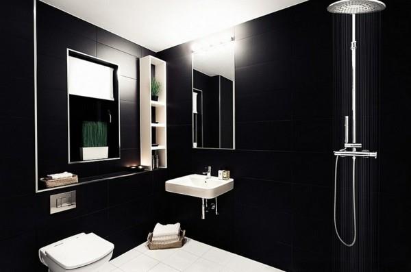 kylpyhuoneen musta ja valkoinen luovat värikontrasteja