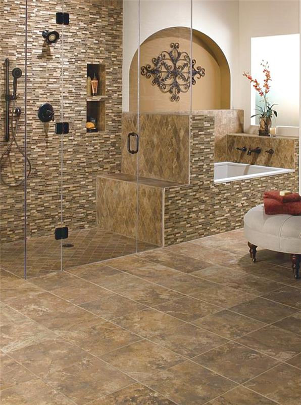 kylpyhuone laatat mosaiikki seinän suunnittelu kylpyamme lasi suihku seinä