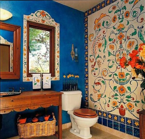 kylpyhuoneen suunnittelu kylpyhuoneen laatat seinäkoriste koboltinsininen
