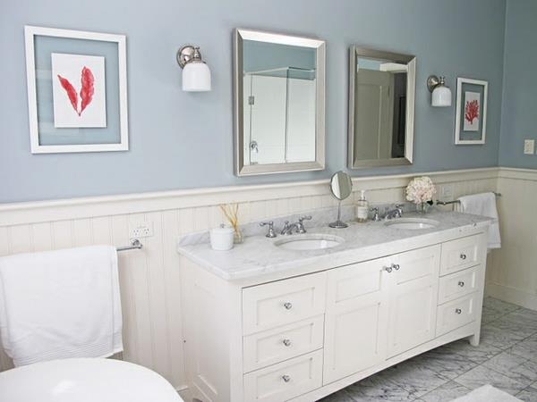 kylpyhuoneen suunnitteluideoita valkoisessa kylpyhuoneen huonekalun peilissä