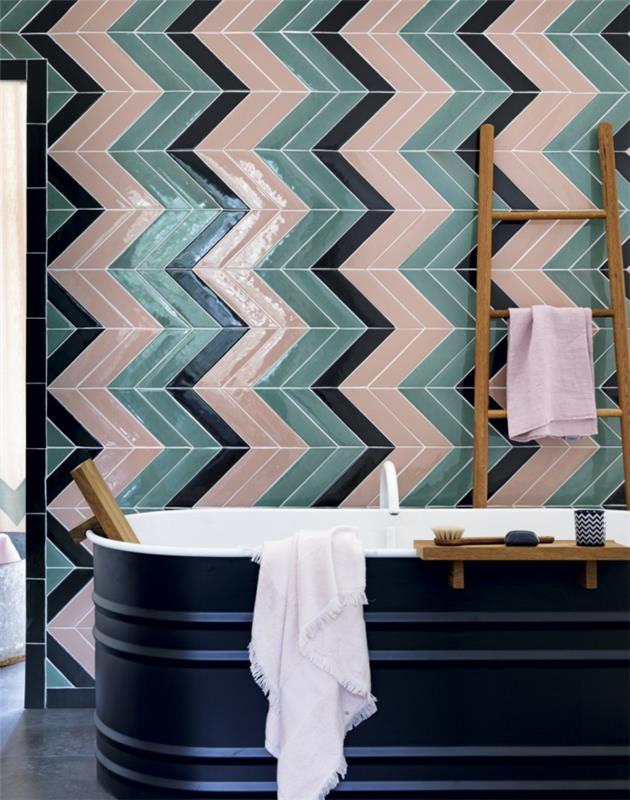 kylpyhuone laatat värillinen kiiltävä epätavallinen kylpyamme
