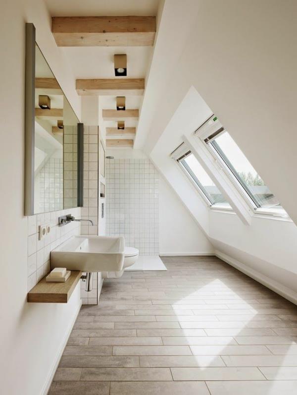 kylpyhuone suunnittelu pieni kylpyhuone ikkuna puulattia