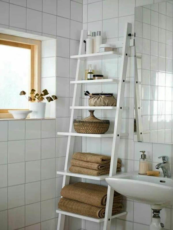 kylpyhuonekalusteet ikea -portaat hyllyjärjestelmänä pyyhkeet kylpyhuone