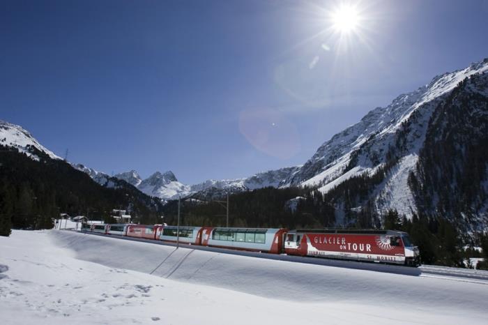 rautatie matka eurooppa alpit sveitsi jäätikkö kiertueella