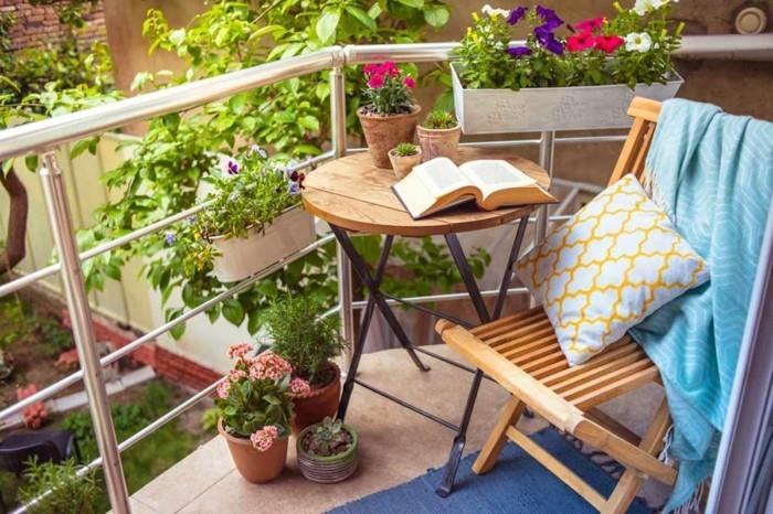 design parveke parveke huonekalut kokoontaitettava tuoli kokoontaitettava pöytä parveke kasveja yrttejä