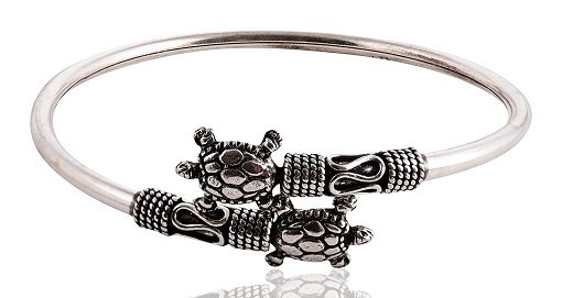 Armbånd i tribal sølv