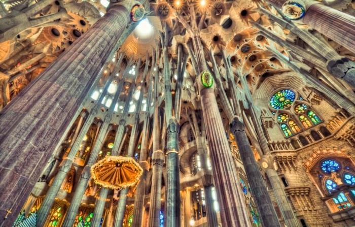 barcelona maamerkit sagrada familia interior