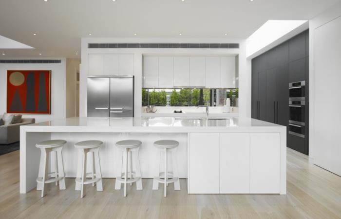 baarituoli keittiö valkoinen minimalistinen keittiösaari