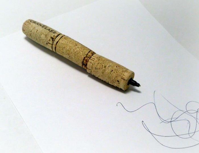 käsityöideoita ideoita diy ideoita korkki viinistä valmistettu tarjotin kynään