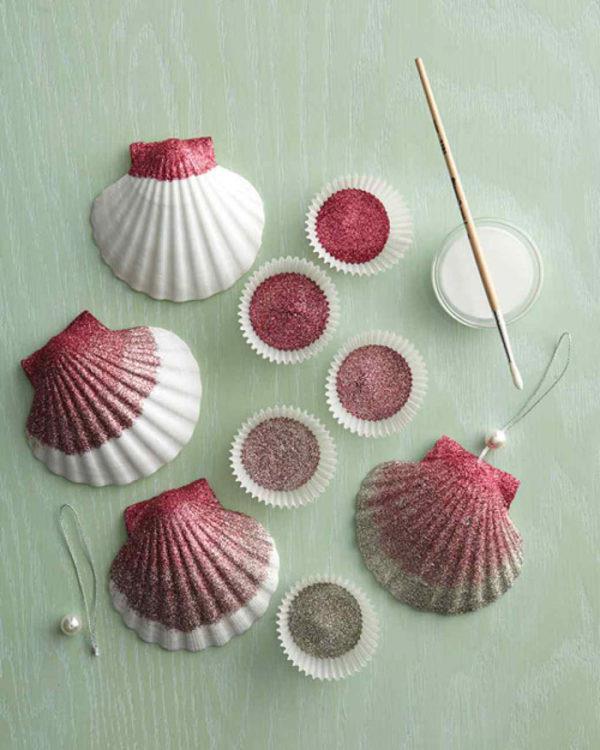 tinking with shells kesäloma tinkering with natural materials diy ideoita ombre glitter