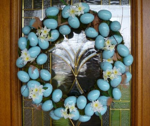 tee upeita sinisiä pääsiäisen seppeleen oven koristeita