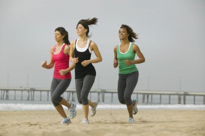 menettää vatsa rasvaa lenkkeily urheilu naiset käynnissä