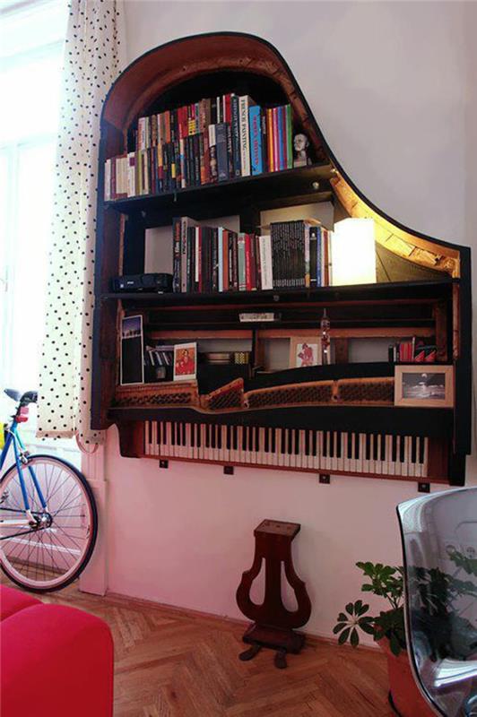 kirjahylly luova vanha piano -seinähylly