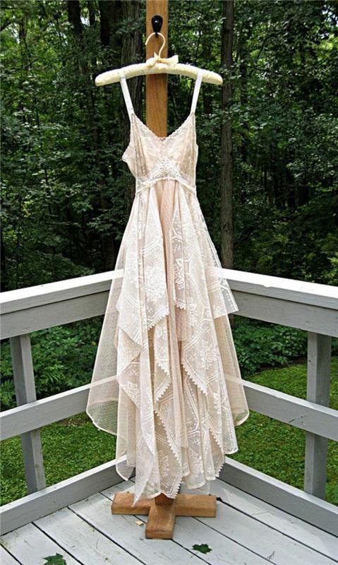 beige boho hääpuku tylli pitsi vintage