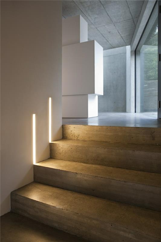 valaistusideoita led -valonauhat valaisevat portaita