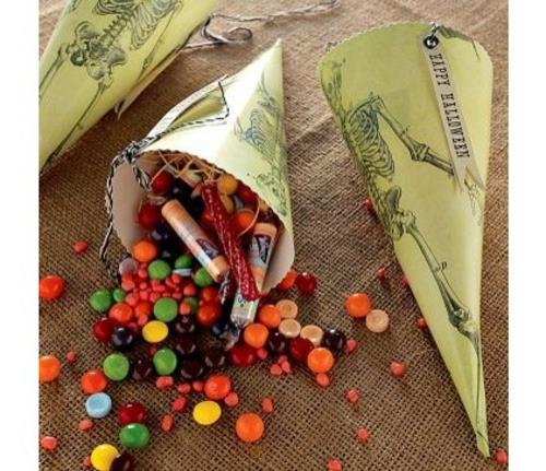 suosittuja halloween -koristekuvioituja paperipusseja