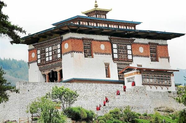 bhutan onnekas dechen phodrang luostari