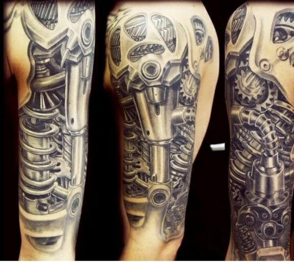 biomekaaniset tatuoinnit käsivarretatuoinnit