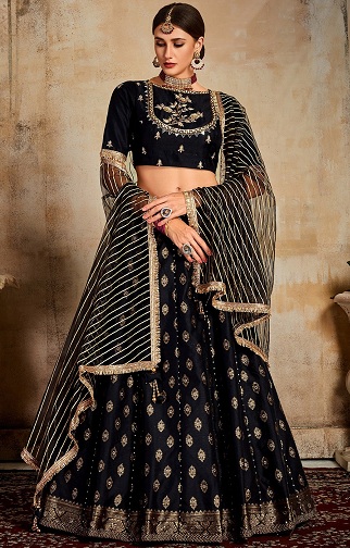 Sort brude Lehenga