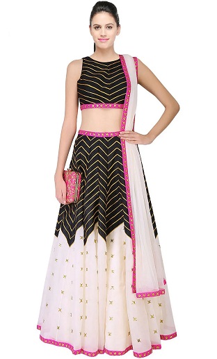 Fekete -fehér Lehenga