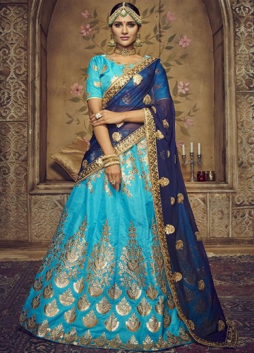 Blå broderet Lehenga