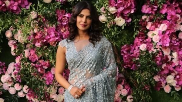 kukat ja sari priyanka chopra