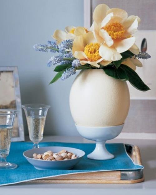 kukka koristelu pääsiäiselle ylisuuria munanvalkuaisia ​​lasi vesipähkinöitä