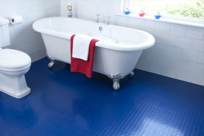 lattia kylpyhuoneen lattialaatat sininen kylpyhuoneen lattia valkoinen saniteettitavarat