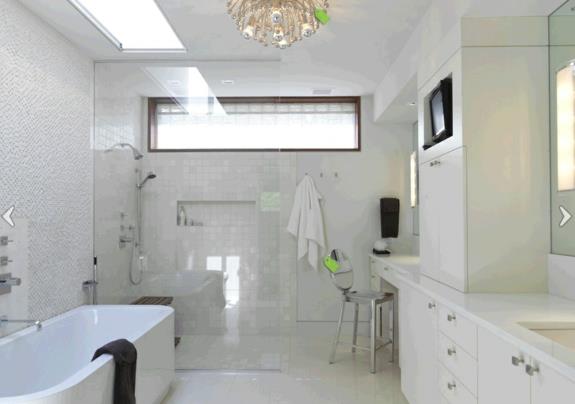 lattiatasoinen suihku kylpyhuonekalusteet sisäänrakennettu amme