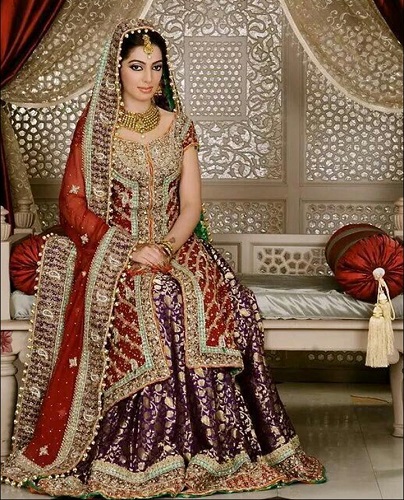 Menyasszonyi lehenga pakisztáni