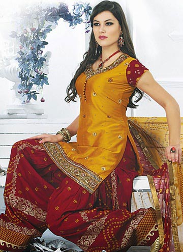 Patiala Salwar öltöny