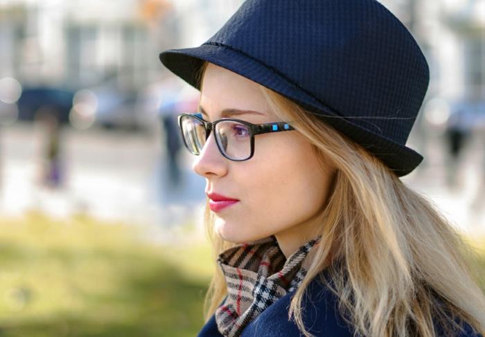 silmälasit muoti muodikas silmälasit tämänhetkiset trendit väri velauf