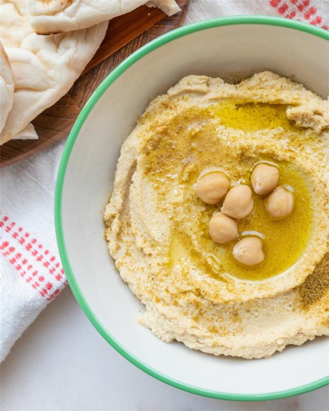 Tee itse leivän päälle hummus