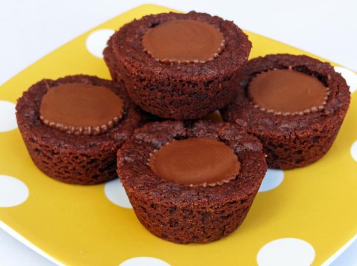 brownie -resepti suklaakuppimuotti