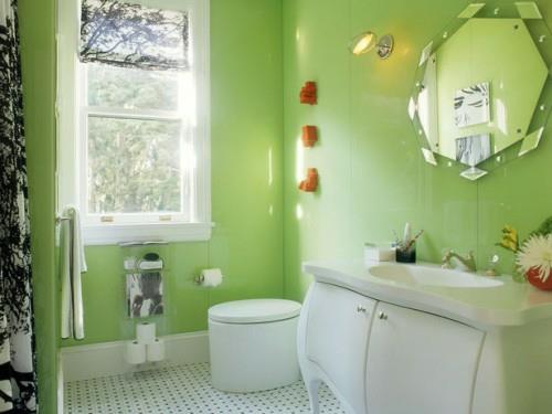 värikäs kylpyhuone suunnittelee vaaleanvihreää seinää