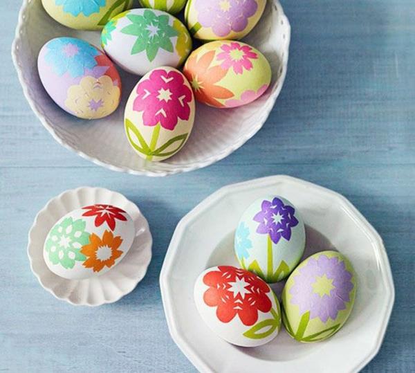 värikkäät pääsiäismunat kuvat pääsiäismunat suunnittelevat kukkakuvioita paperista