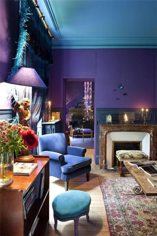 värikäs seinämaali sininen violetti yhdistelmä