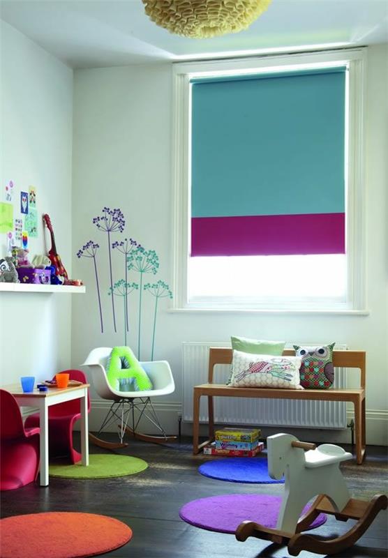 design lastenhuone sininen violetti rullaverhot
