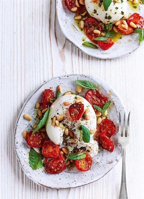 burrata -reseptisalaatti