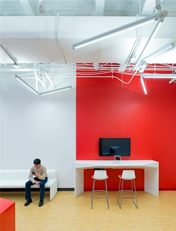 comcast -toimisto suunnittelulla blitz modernit toimistokalusteet punainen valkoinen