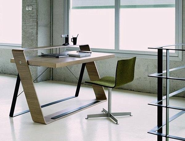 tietokonepöydän suunnittelu minimalistinen