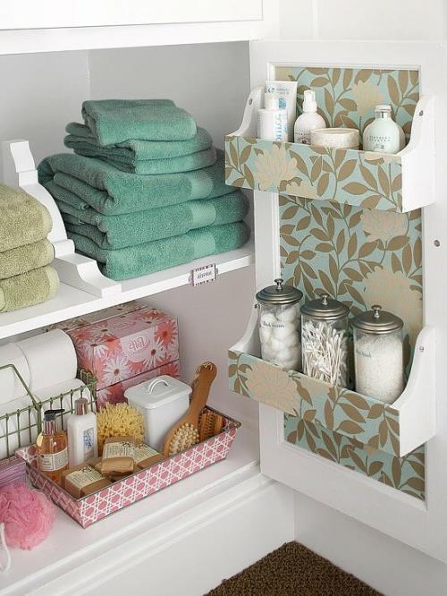 Suunnittelu pieneen kylpyhuoneeseen käytännölliset pyyhkeet
