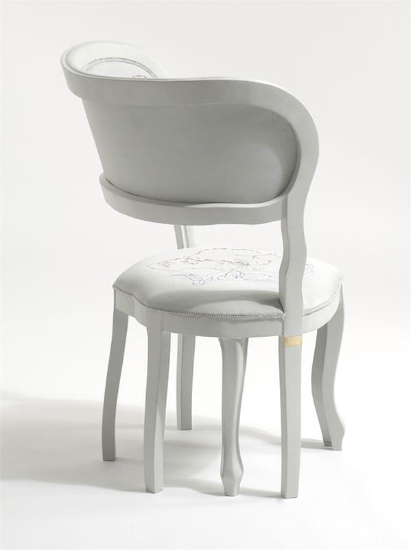 Lumivalkoinen klassinen tuoli malleja maalattu valkoinen puu selkänoja